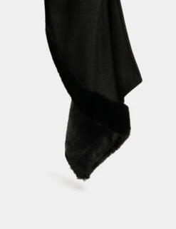 Cape Avec Détails Imitation Fourrure Noir Femme -EllePort Soldes cape avec details imitation fourrure noir femme vue4 32536300843800100