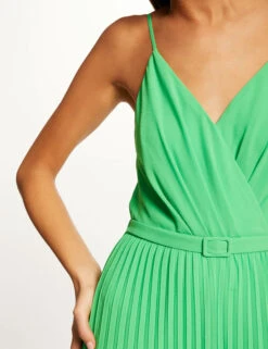 Combinaison Large Plissée Avec Dos Nu Vert Femme 9 Combinaison Large Plissée Avec Dos Nu Vert Femme -EllePort Soldes combinaison large plissee avec dos nu vert femme vue4 32536300938530600