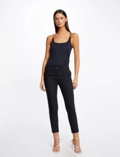 Débardeur Bretelles Larges Avec Chaînes Marine Femme 7 Débardeur Bretelles Larges Avec Chaînes Marine Femme -EllePort Soldes debardeur bretelles larges avec chaines marine femme vue5 32536300928640301