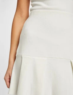 Jupe Trapèze à Volants En Tricot Ecru Femme -EllePort Soldes jupe trapeze a volants en tricot ecru femme vue4 32536300944290201