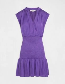 Robe Ajustée Smockée Satin Sans Manches Violet Femme -EllePort Soldes robe ajustee smockee satin sans manches violet femme vue3 32536300950710310