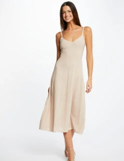 Robe Pull Midi évasée à Bretelles Fines Dore Femme