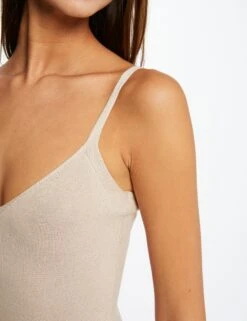 Robe Pull Midi évasée à Bretelles Fines Dore Femme 11 Robe Pull Midi évasée à Bretelles Fines Dore Femme -EllePort Soldes robe pull midi evasee a bretelles fines dore femme vue4 32536300931330401